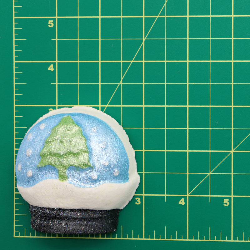 Christmas - Tree Snowglobe